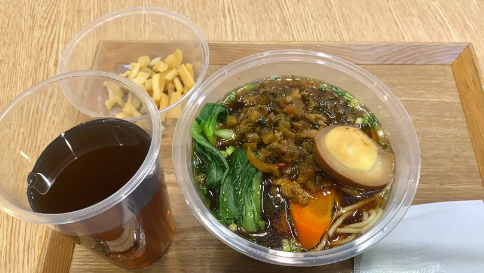 机场内买的食物可以带上飞机吗2