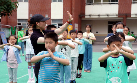 2021教师寒暑假取消是真的吗1