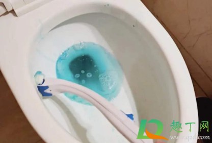 马桶堵了怎么办不下水1