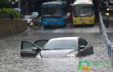 车掉水里根本跑不了是真的吗