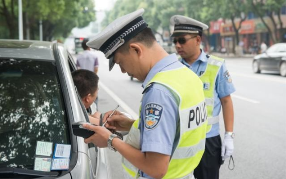 电子驾驶证可以开车上路吗