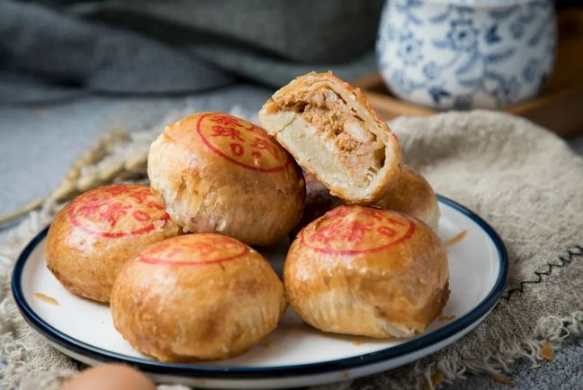 鲜肉月饼可以用电饭煲加热吗1