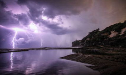 为什么有时候下雨打雷4