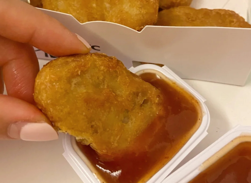 KFC新品植培黄金鸡块尝鲜！大豆做的素鸡块口感究竟多逼真？5