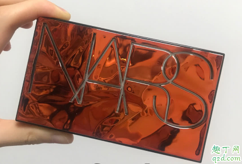 Nars2020春季眼影盘afterglow值得入手吗 Nars眼影盘afterglow12色试色1