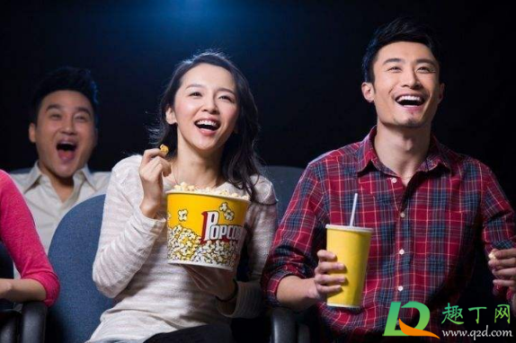 现在看电影有情侣座吗1