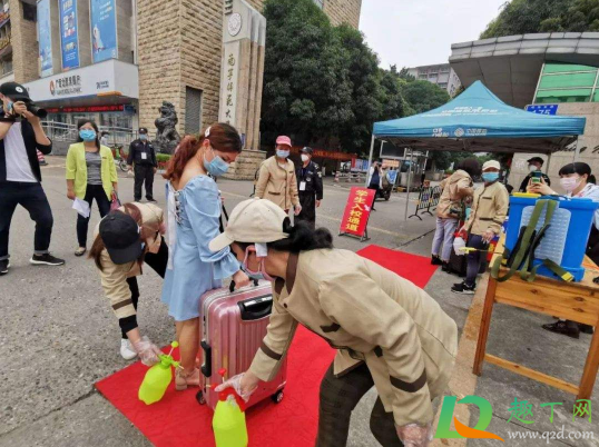 2021春节后学校什么时候开学3