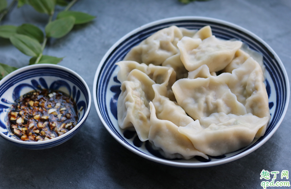 冬至早上吃饺子还是晚上吃饺子 冬至饺子什么时间吃合适1