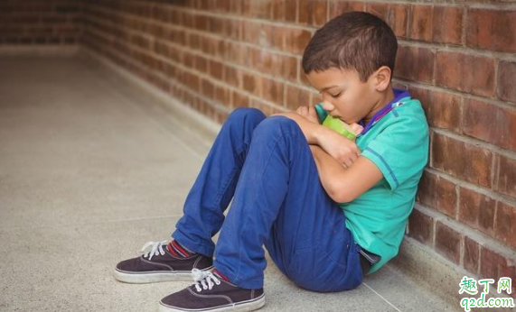 宝宝老不合群是咋回事 孩子在幼儿园不合群该怎么办1