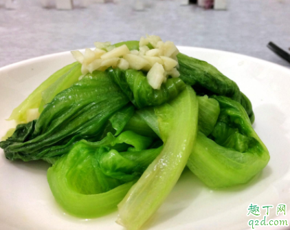 生菜里面有蓝色的小颗粒是什么 生菜上有蓝色颗粒能吃吗4