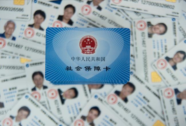 退休人员涨工资最新规定（2022退休按工龄退休方案）