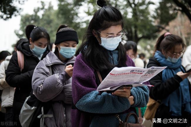 劳动法辞退怎么赔偿（劳动法单位辞退员工补偿标准）