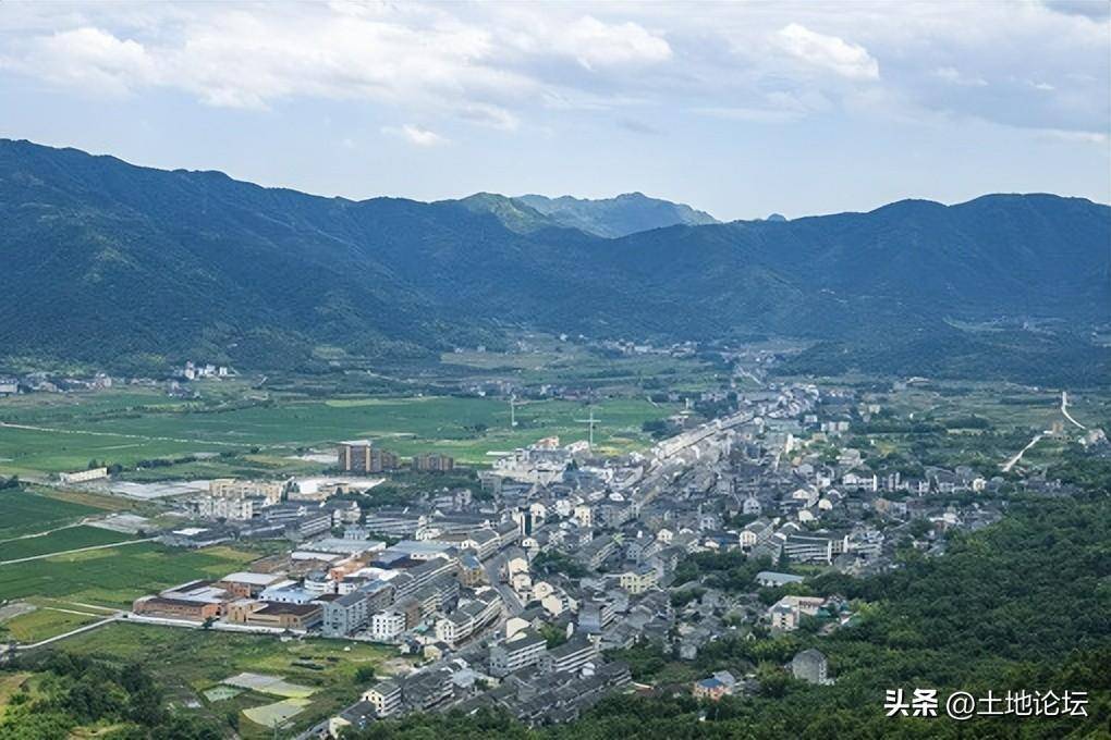 2022年农村宅基地新政策（新土地法对宅基地的规定）