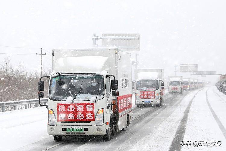 深圳车辆年审多少钱（2022年车辆年检费用收费标准）