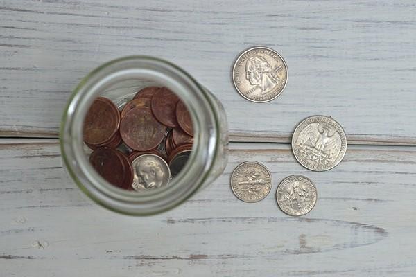 捷信逾期六年了发短信说起诉是真的吗？被冻结还不还钱会怎样