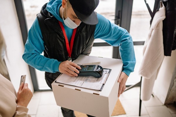 如何查询信用卡欠款总额？如何查询有没有逾期？