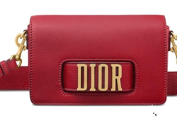 Dior包包回收什么价，Dior  addict精致吗？