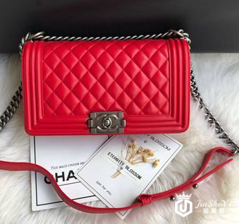 chanel2.55怎么确认是不是复刻仿品？