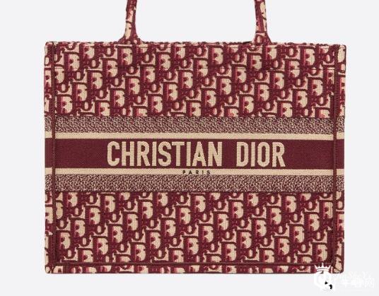 二手包包哪里回收，dior book tote 值得买吗？