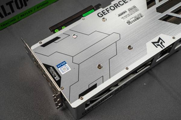 性能超凡入圣，影驰 GeForce RTX 4080 SUPER 金属大师评测