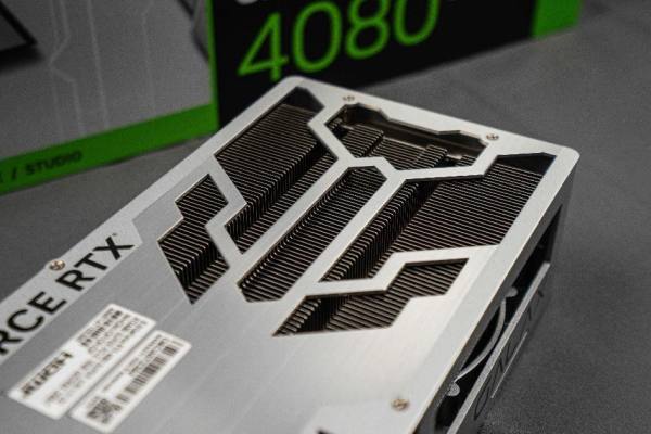 性能超凡入圣，影驰 GeForce RTX 4080 SUPER 金属大师评测