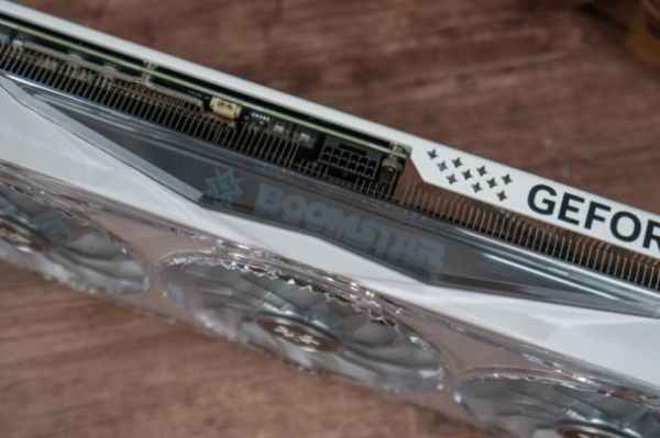 速闯AI新领域，影驰 GeForce RTX 4070 SUPER 星曜 OC 评测