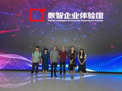 与APICloud深度融合，用友打造全球化的低代码开发与商业创新平台