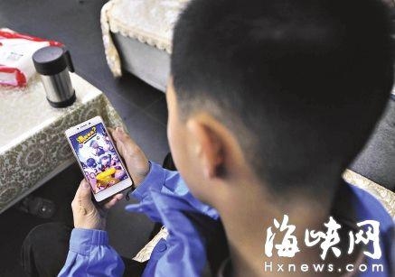 熊孩子猜出母亲密码：花2万元充值手机游戏