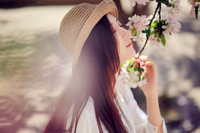 女人10处有痣是富贵痣：女人身体10处有痣不能点掉！