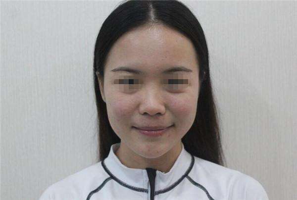 塌鼻梁面相的人命运如何？性格好相处吗？