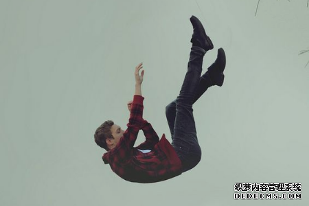 职场中为何你的表现度那么低