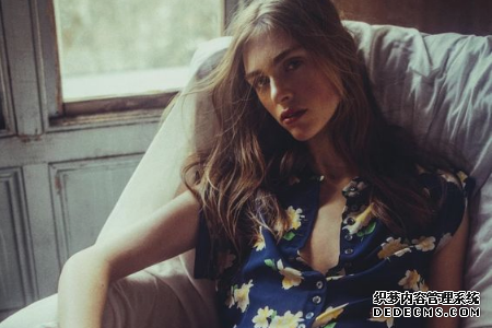 测你具备哪些招男孩喜欢的特质