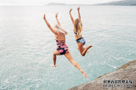 你是一个喜欢到处闯荡的女孩吗