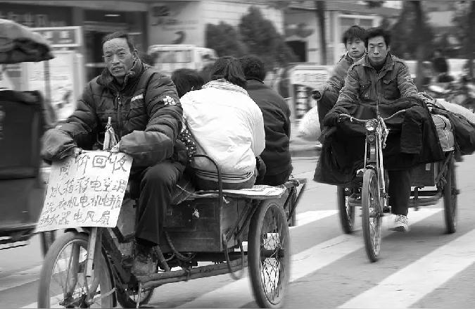 民法典关于下岗补偿规定,70后下岗职工有补偿吗?