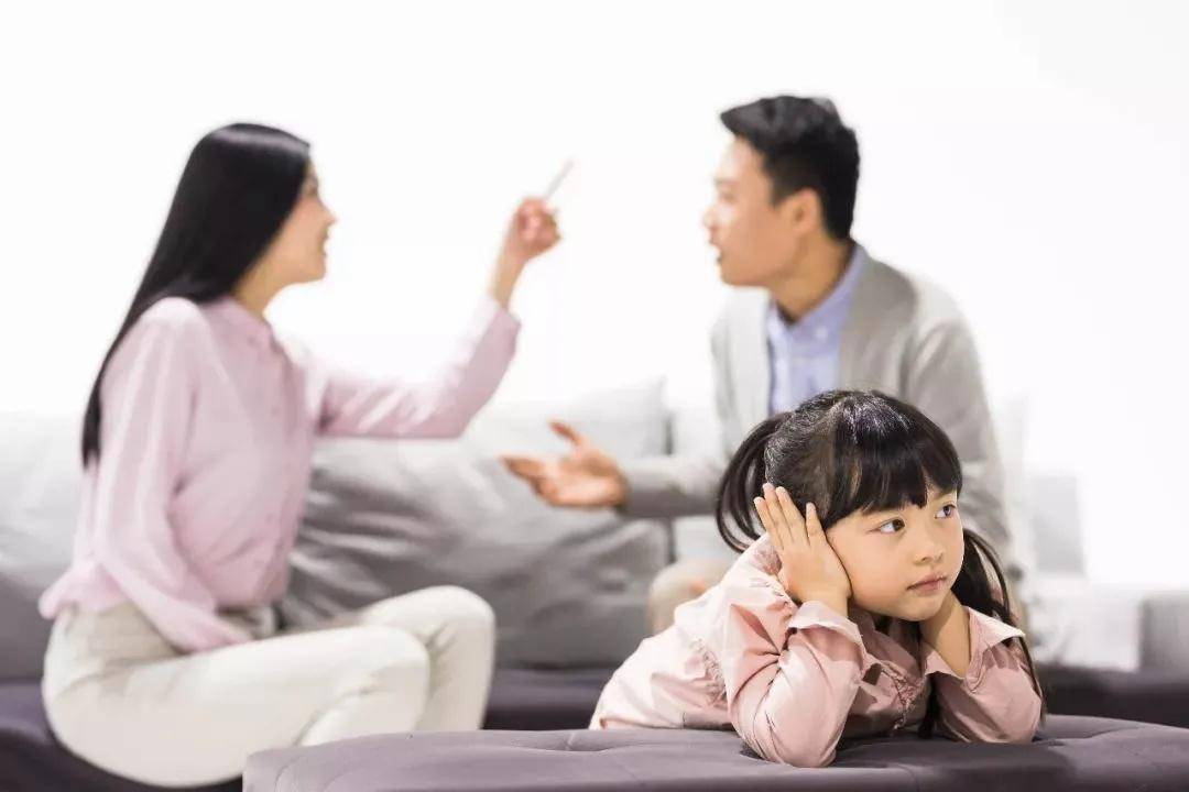 离婚抚养权一般判给谁多少年（离婚后小孩的抚养权规定）