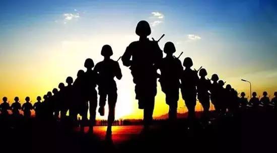 退役和退伍的区别在哪里（退伍的好处和坏处）