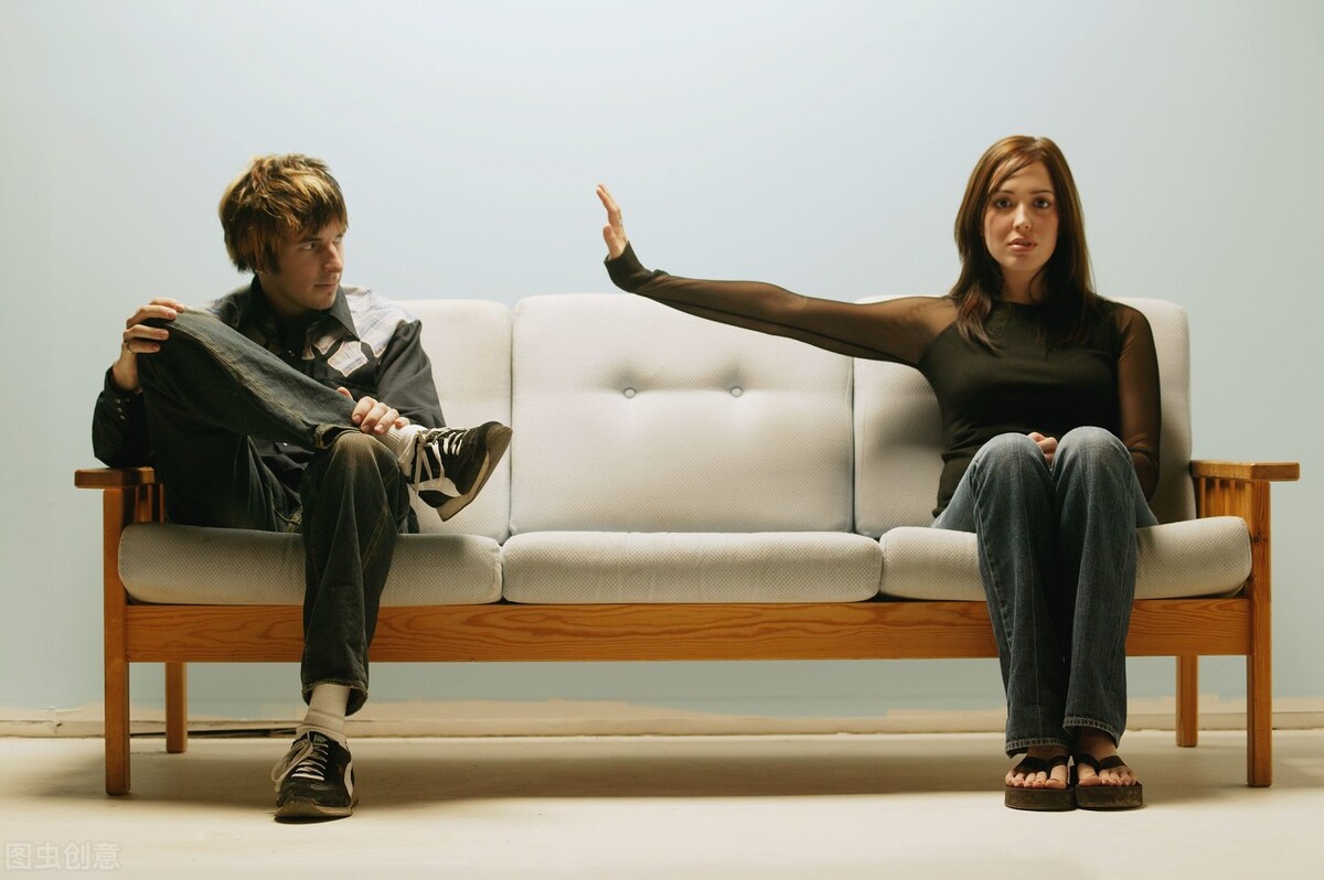 民法典家庭暴力应该怎么处理（家庭暴力最好的解决方式）