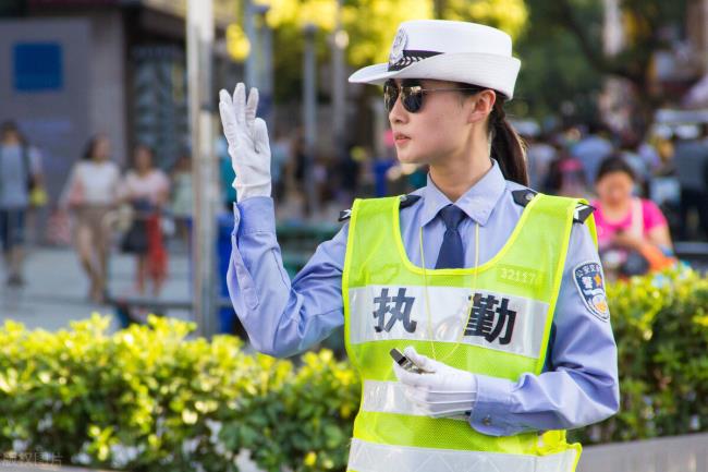 肇事逃逸交警处理流程怎么走（轻微肇事逃逸处罚标准）