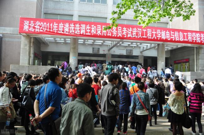 事业单位合同工有必要去吗（事业单位无编制合同工）