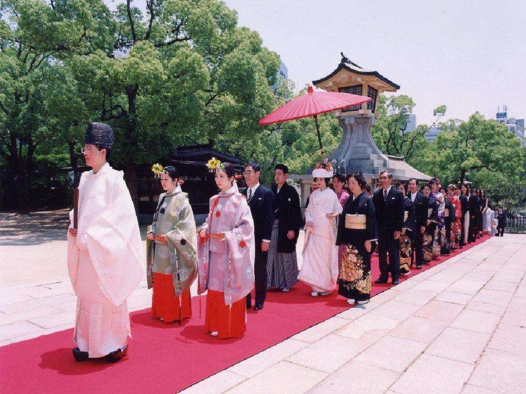 男女结婚的法定年龄是多少（2022年新婚姻法年龄规定）