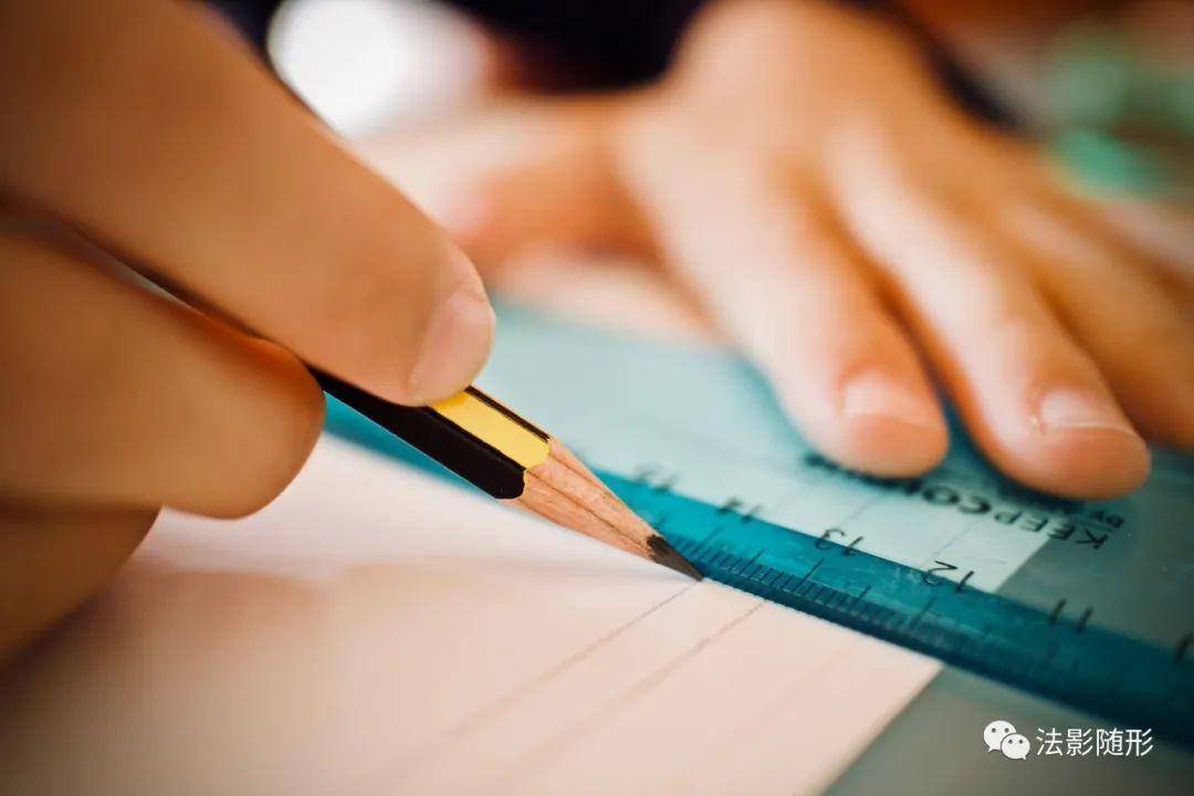 旷工被单位辞退有补偿吗（因旷工辞退员工补偿标准）