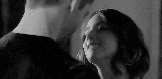 老公有外遇我该怎么办（发现老公出轨后正确的处理方式）