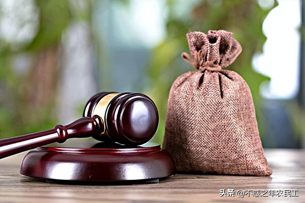 现在找个律师打官司要多少钱（律师帮忙协商收费标准）