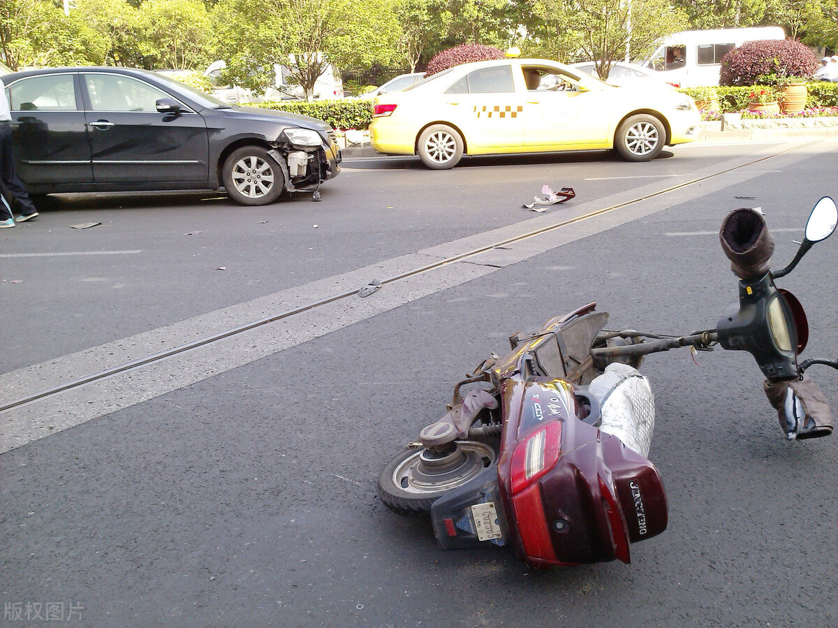 交通事故如何快速理赔（交通事故保险公司理赔流程）