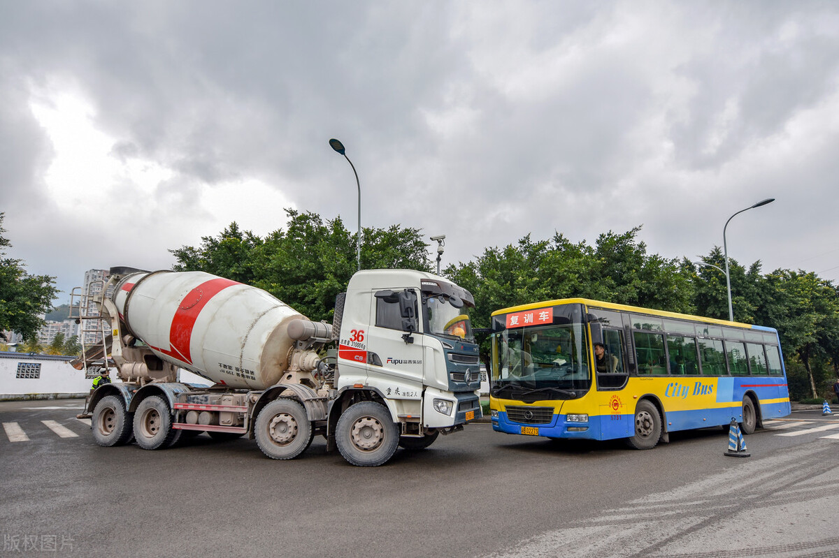 交通事故如何快速理赔（交通事故保险公司理赔流程）