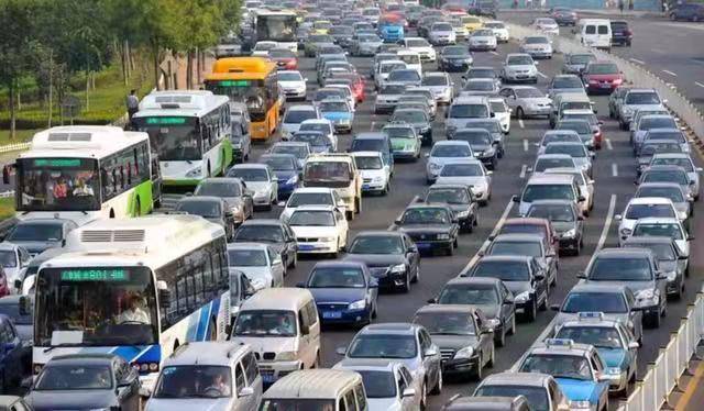 新交通法规有什么新规定扣分（最新交通法规处罚细则）