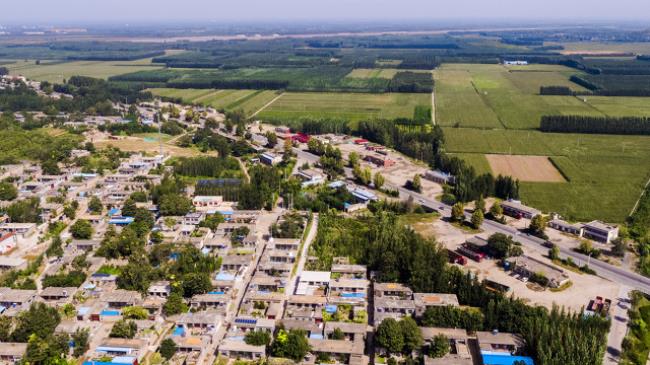 土地所有权属于谁（土地所有权与土地使用权）