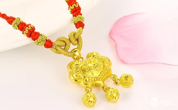 重庆黄金回收需不需要手续，为什么要给新生儿送金锁呢？