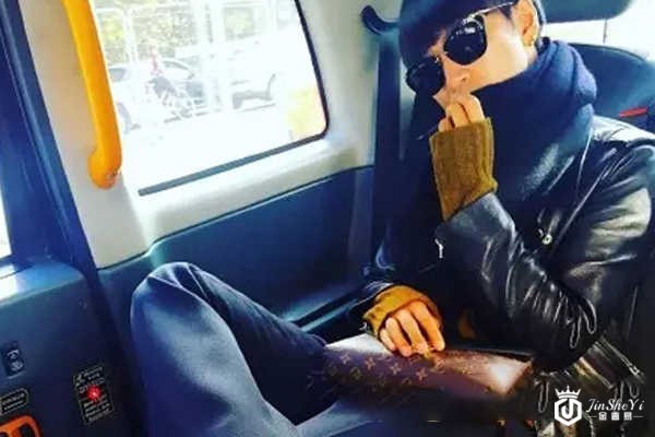 今年非常时尚的LV链条包上海哪里有回收的？