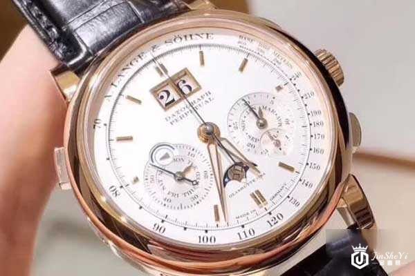 还不知道名表的回收价 点击这里可以快速查询